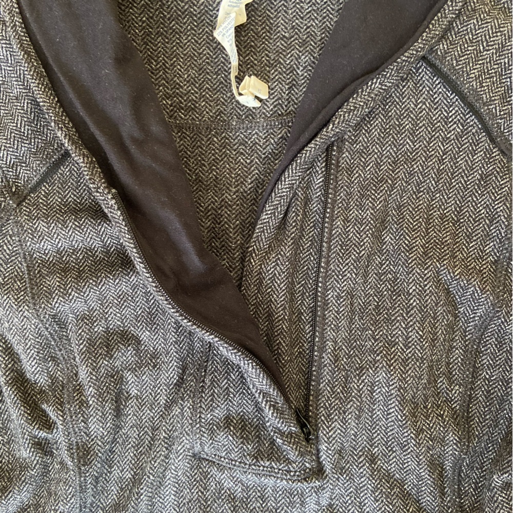 Black And White Lululemon Pullover Jacket In Size… - image 5